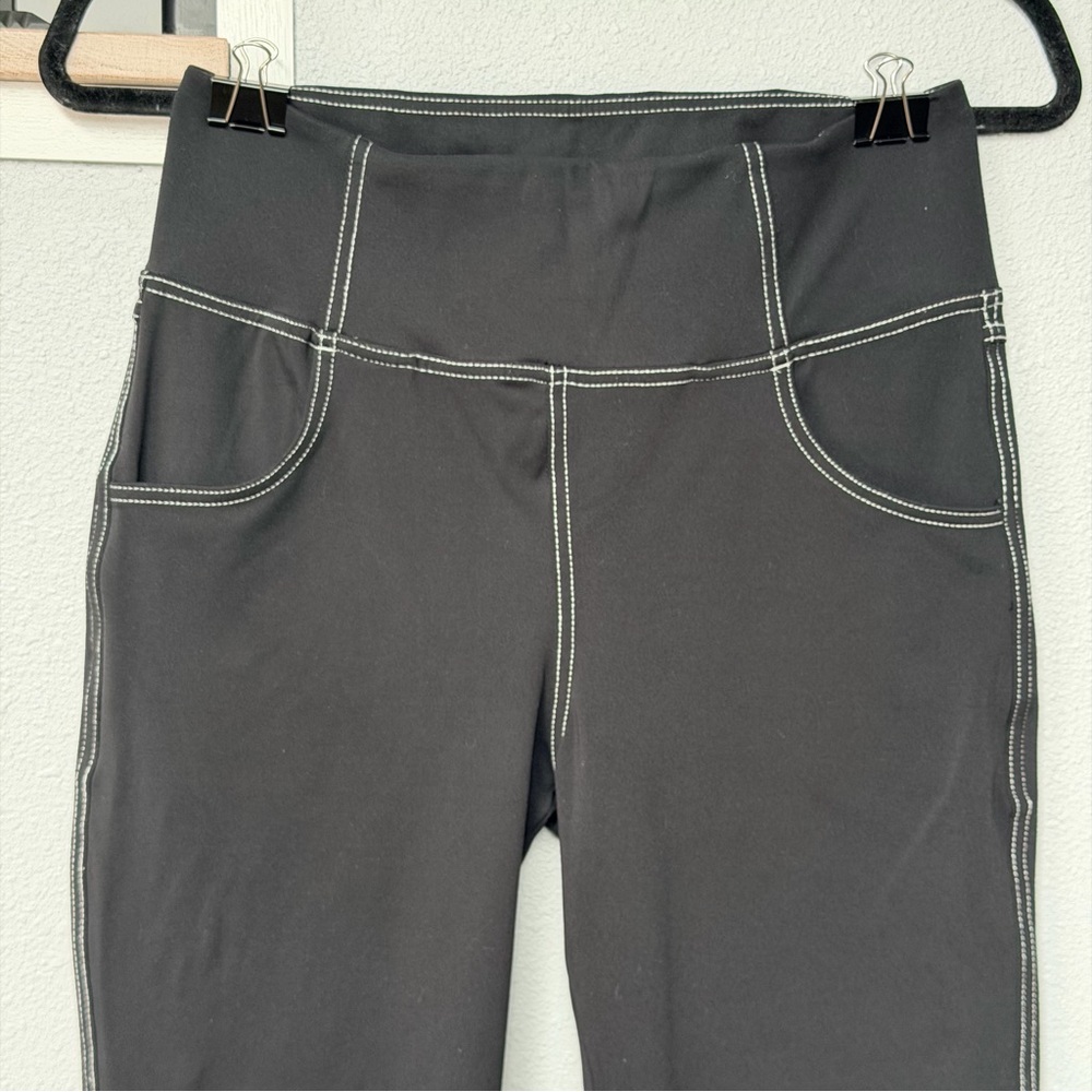 Two Pairs of Women's Flare Yoga/Jeans with Contrast White Stitching Blue/Black - Picture 3 of 16